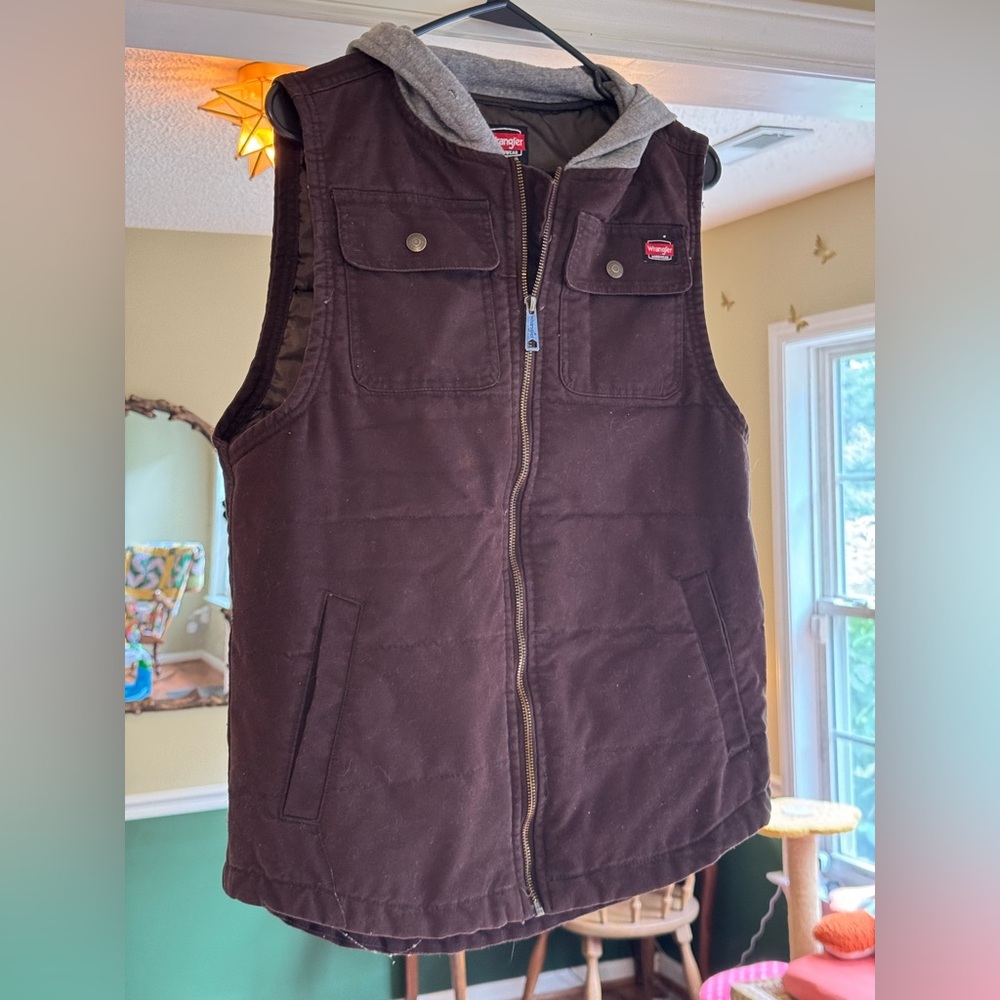 Wrangler Brown Hooded Vest with Gray hood